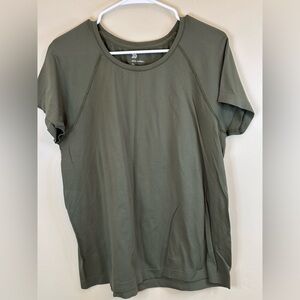 All in Motion Women’s XXL Olive Green Performance Athletic Workout Tee